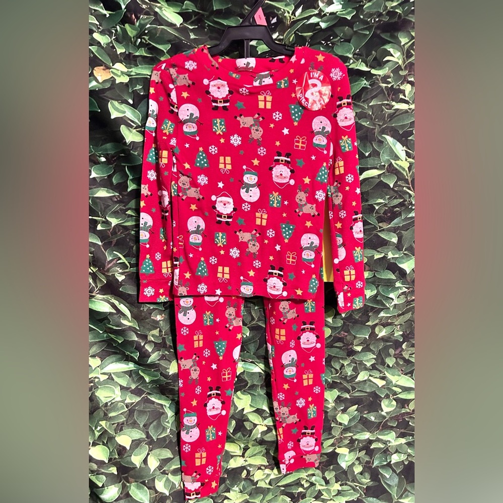 Kinnly Holiday 2-Piece Christmas Pajamas Sleepwear Set Santa Claus Girls 4 New